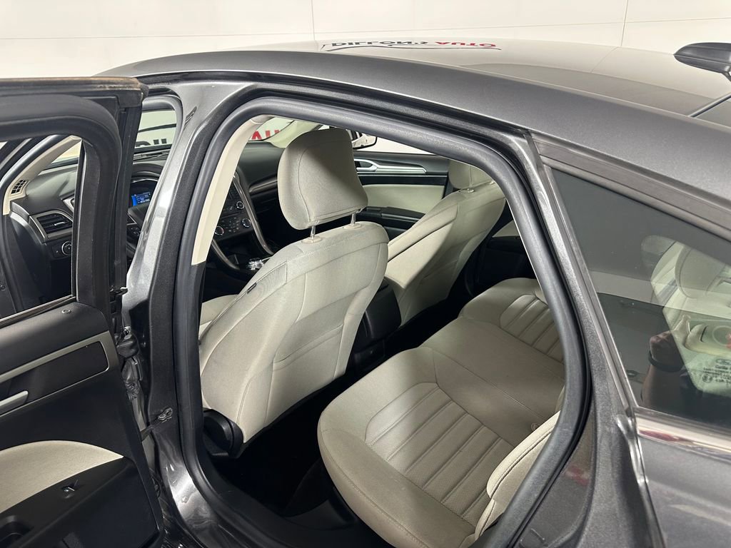 Used 2018 Ford Fusion S FWD image 20