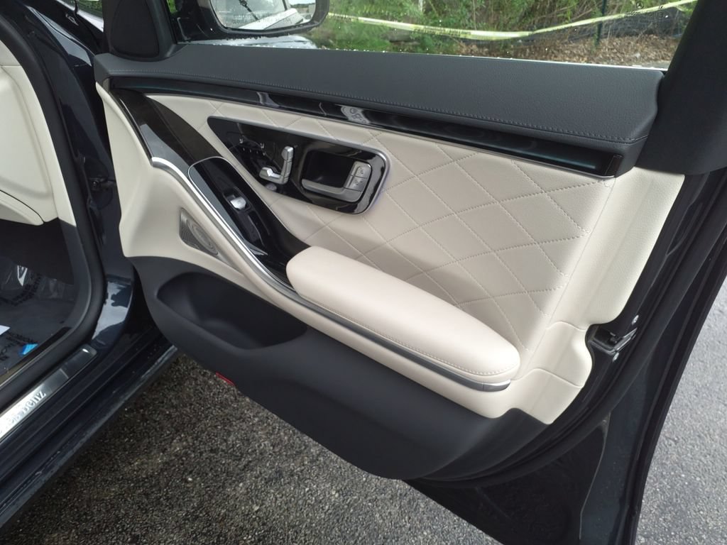 Used 2021 Mercedes-Benz S 580 4MATIC Sedan image 11