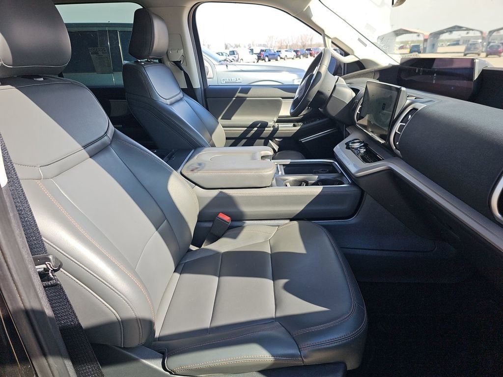 Used 2025 Ford Expedition Max Active image 15