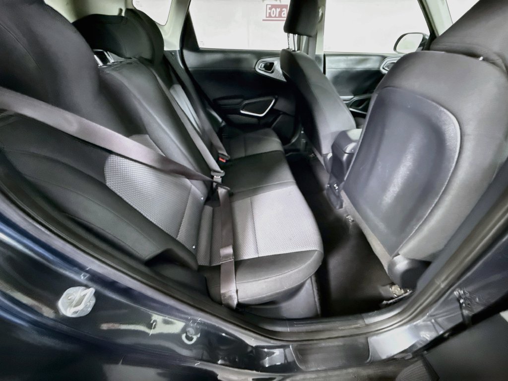 Used 2023 Kia Soul S FWD image 28