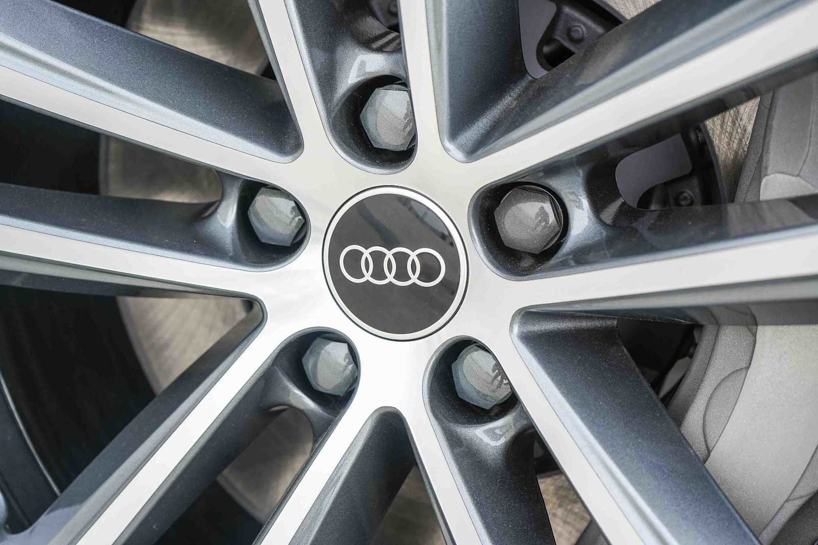 New 2026 Audi Q7 2.0T Premium image 15