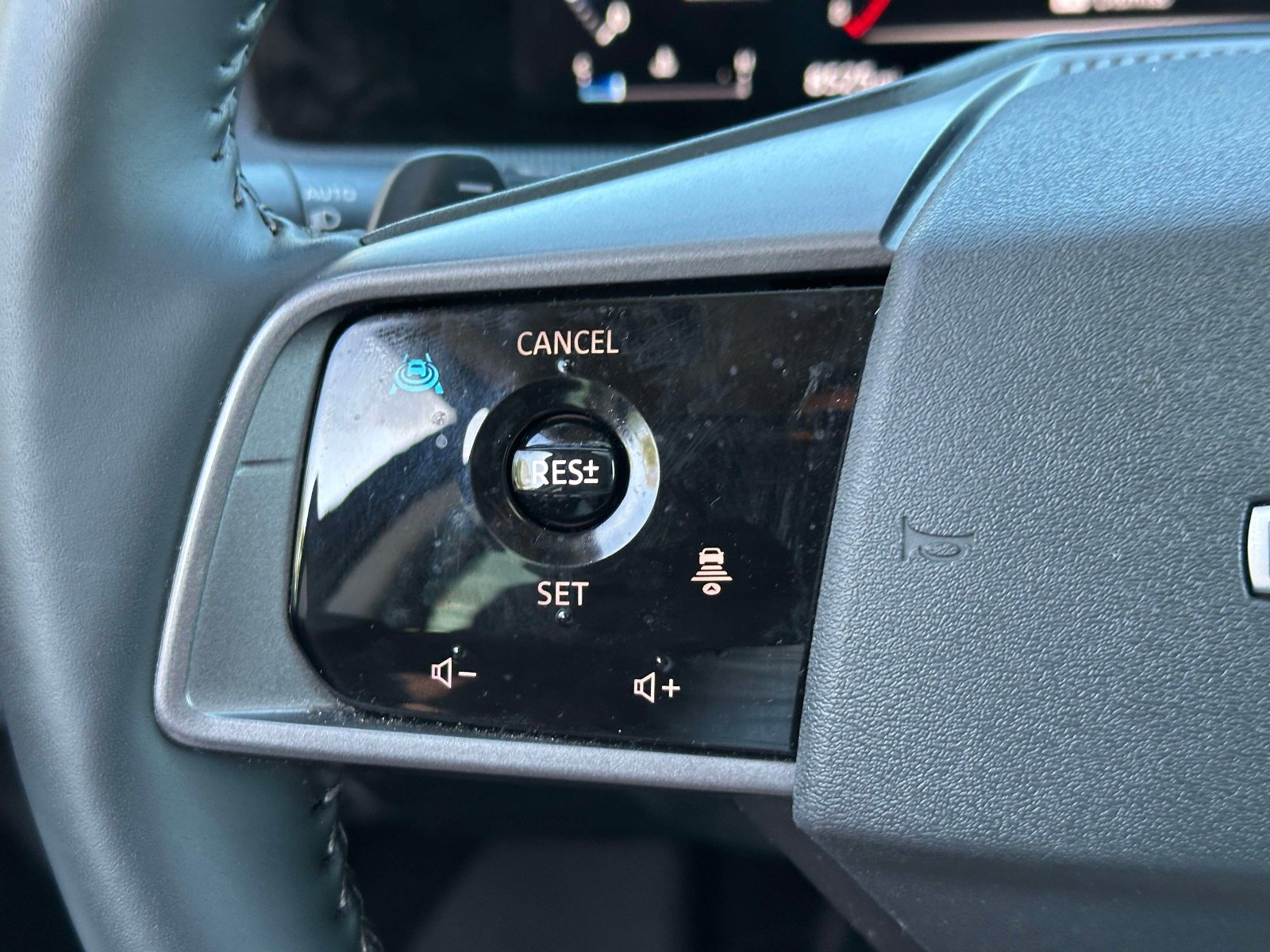 Used 2025 Nissan Murano SL AWD/4WD image 18