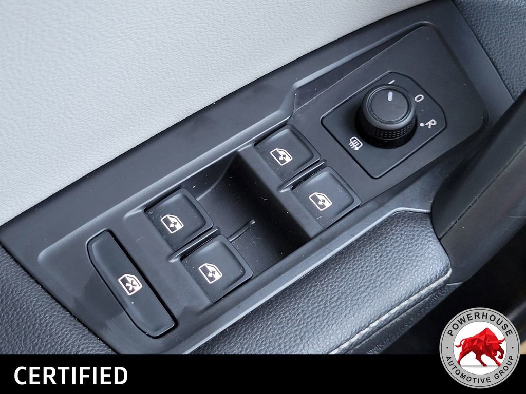 Used 2022 Volkswagen Tiguan S image 26