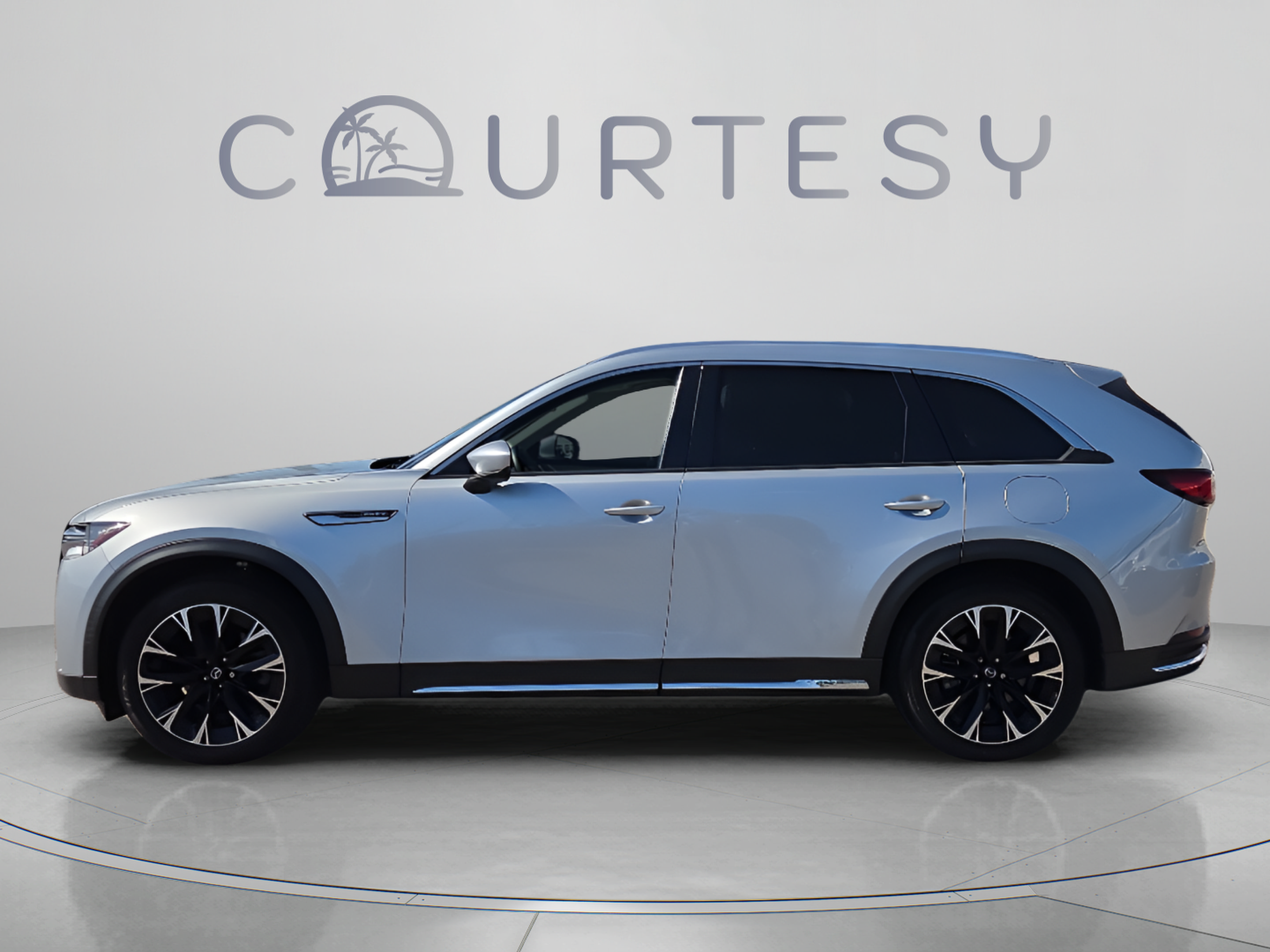 Used 2025 MAZDA CX-90 Plug-In Hybrid w/ Premium Plus AWD/4WD image 2