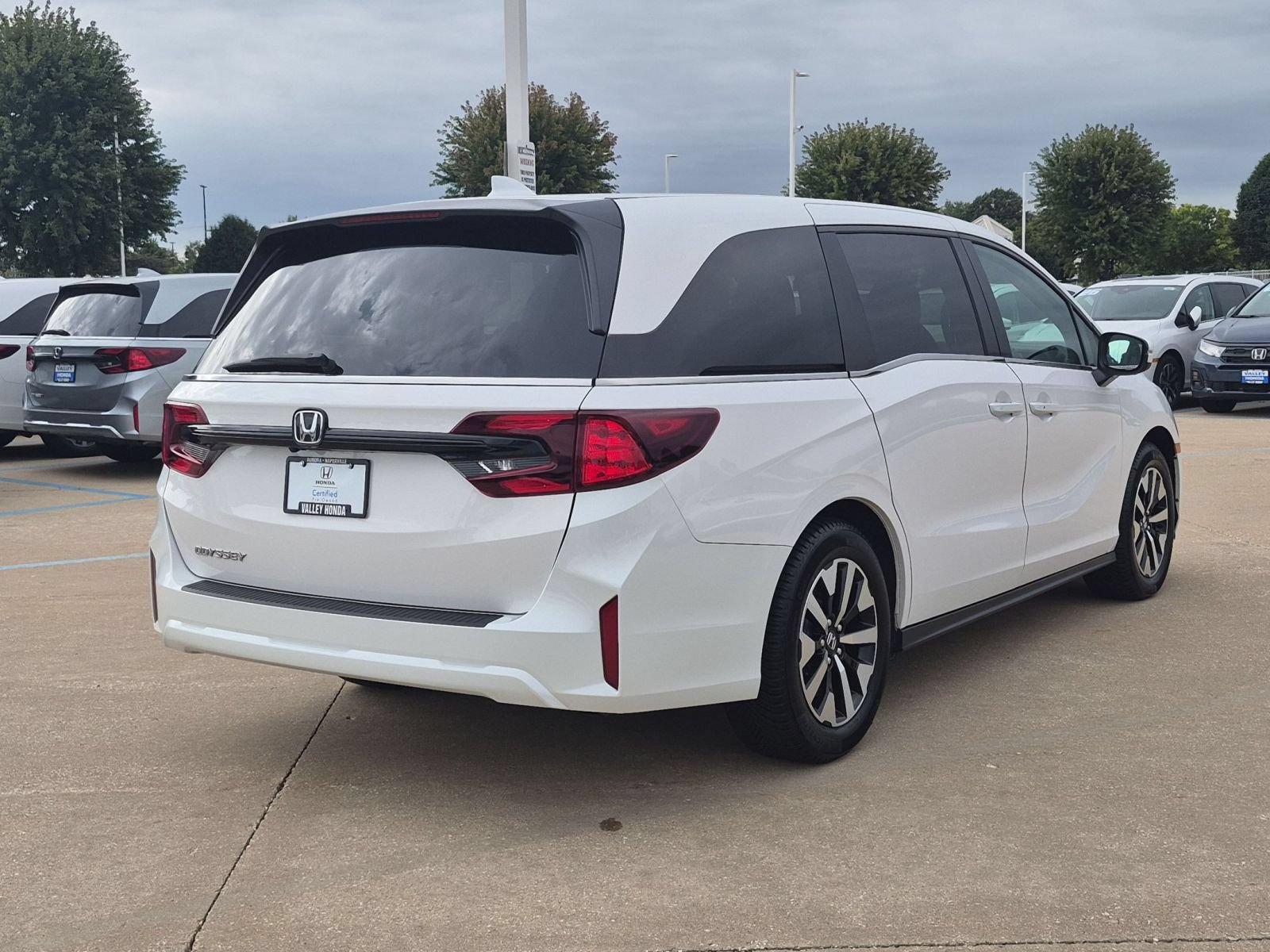 Certified 2025 Honda Odyssey EX-L image 6