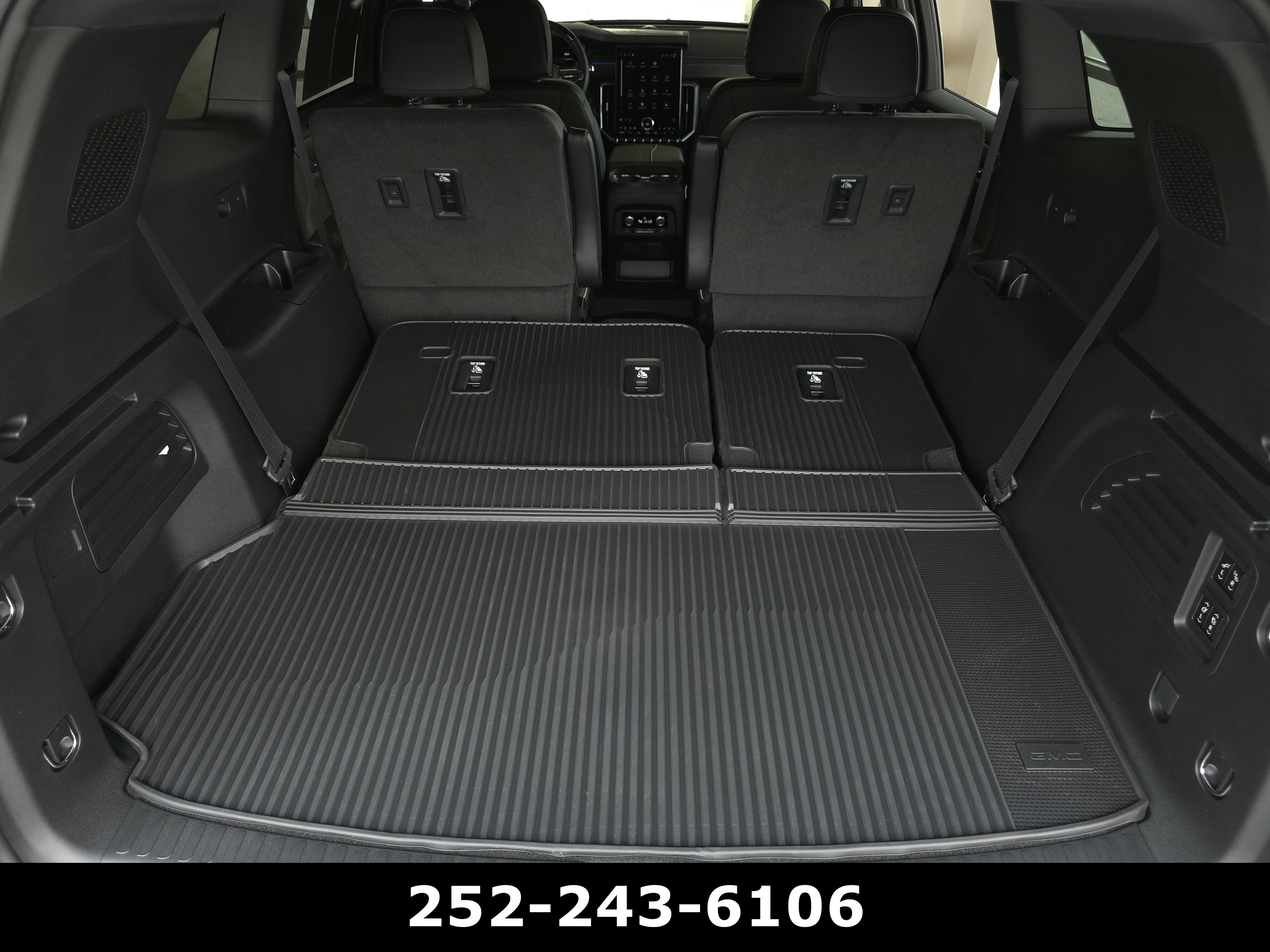 Used 2026 GMC Acadia Denali Ultimate w/ LPO, Floor Liner Package AWD/4WD image 35