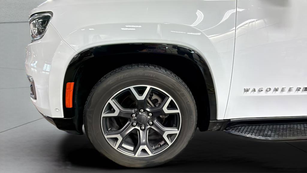 Used 2024 Jeep Wagoneer L Series III w/ Flexible Seating Group image 26