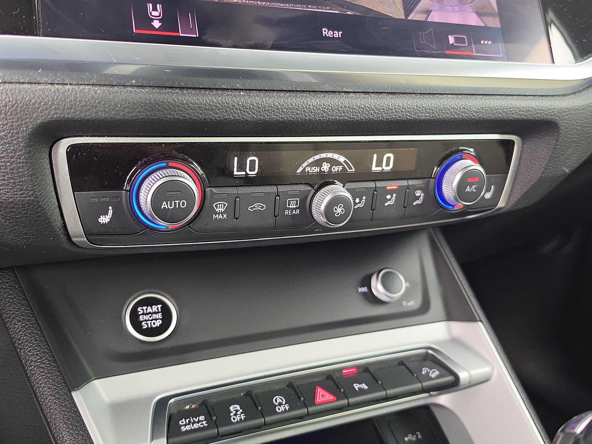 Certified 2022 Audi Q3 2.0T Premium Plus w/ Premium Plus Package AWD/4WD image 29