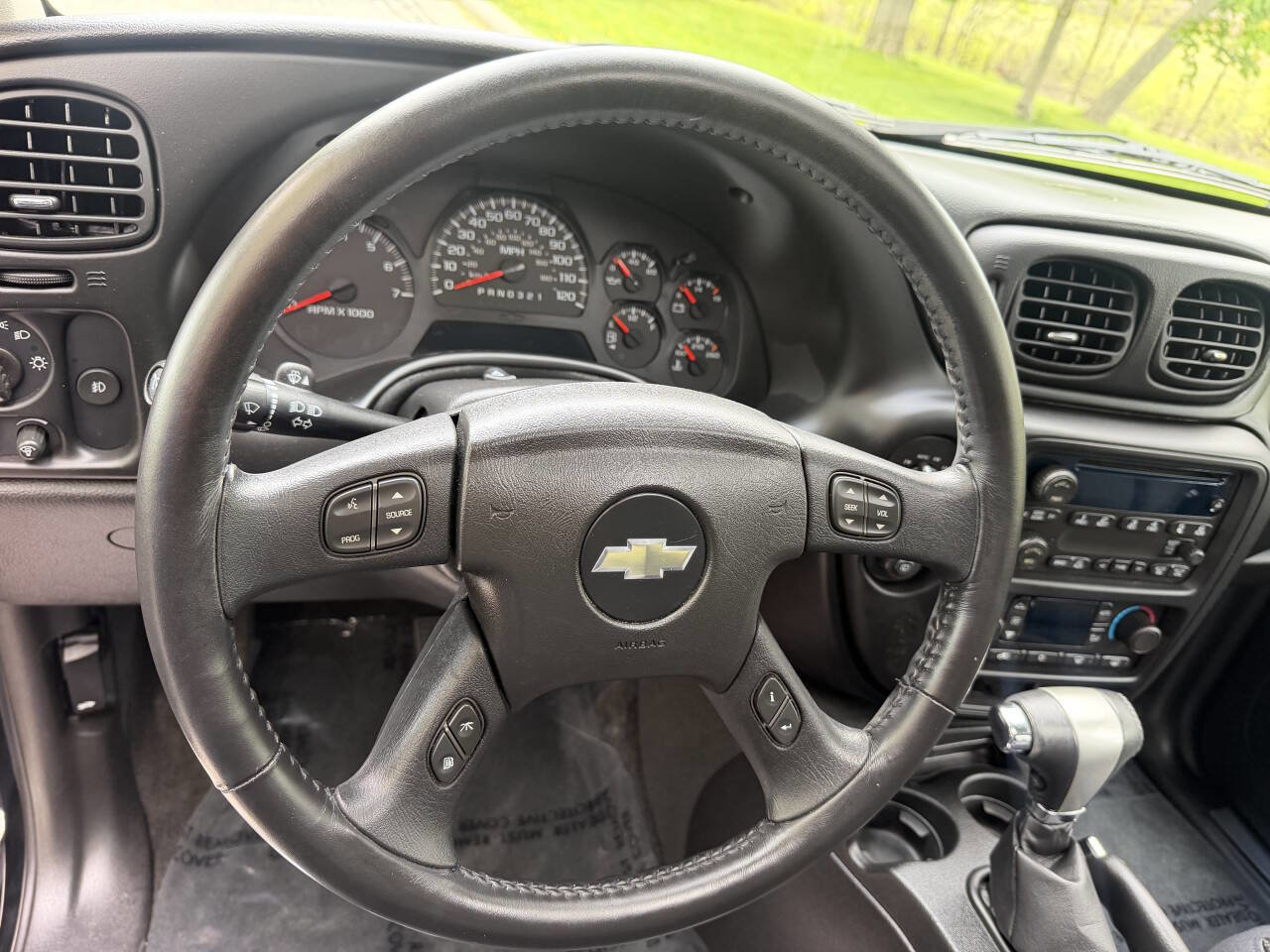 Used 2008 Chevrolet TrailBlazer LT w/ Sun And Sound Package AWD/4WD image 18