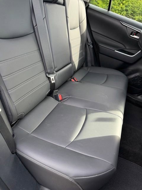 Used 2024 Toyota RAV4 XLE Premium FWD image 10