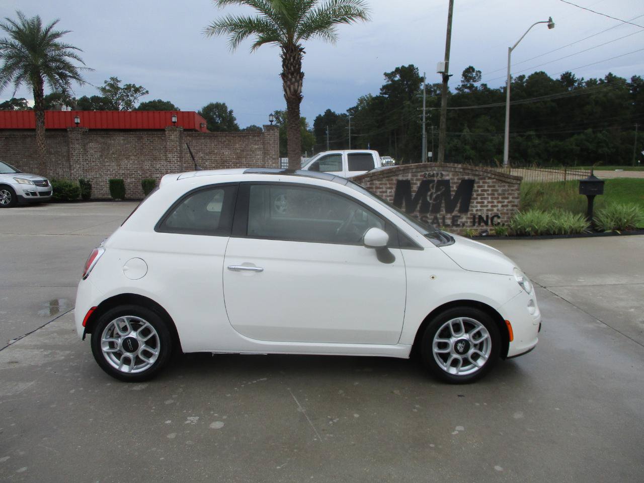 Used 2015 FIAT 500 Pop FWD image 9