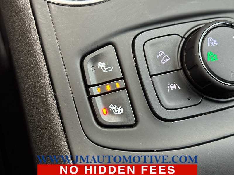 Used 2024 GMC Terrain SLT AWD/4WD image 39