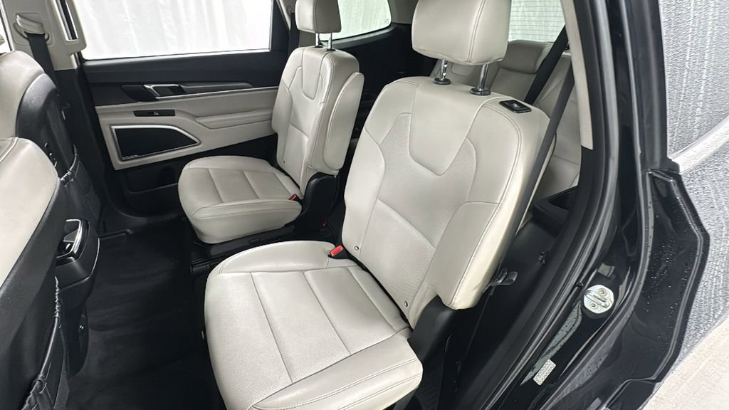 Used 2022 Kia Telluride S image 12