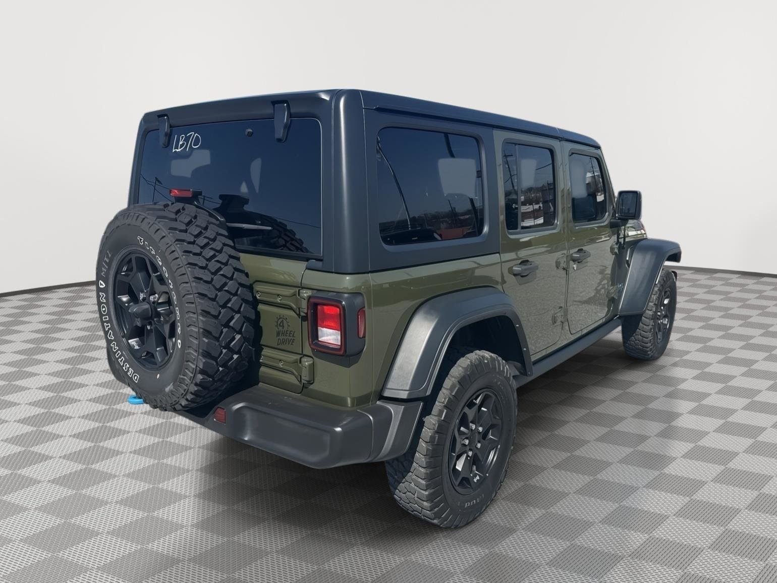 Used 2023 Jeep Wrangler Unlimited w/ Cold Weather Group image 4