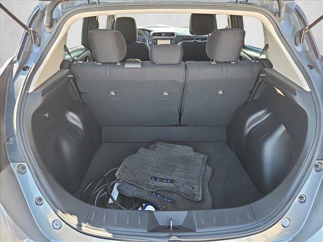 Used 2021 Nissan Leaf SV FWD image 6