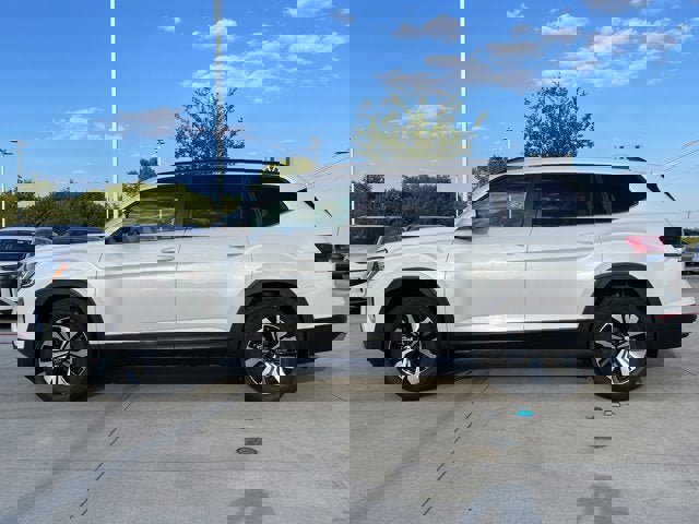 New 2026 Volkswagen Atlas SE image 3