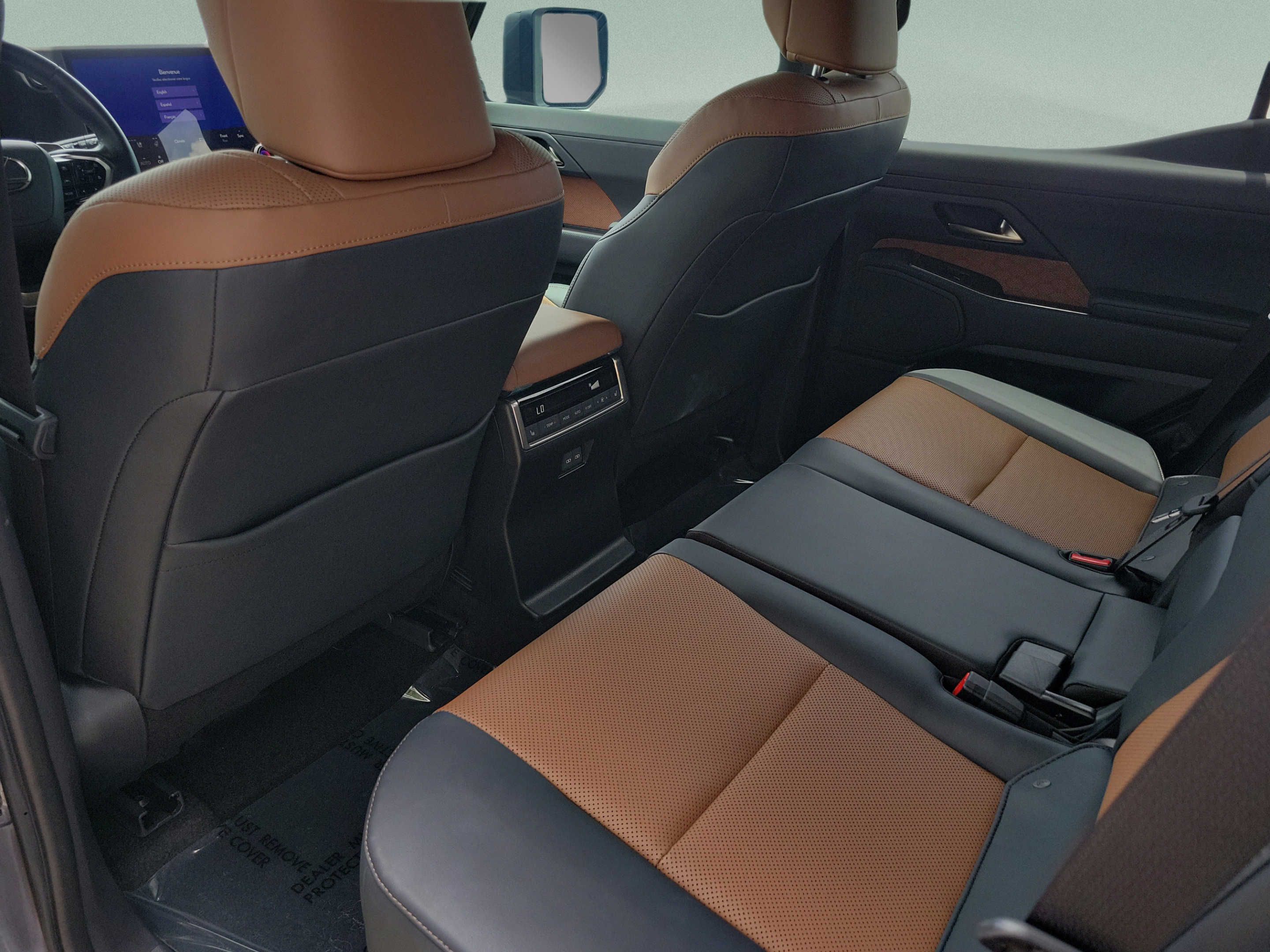 Used 2024 Lexus GX 550 w/ Accessory Package (Z1) AWD/4WD image 13