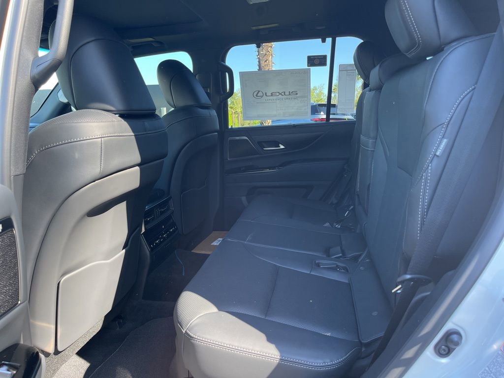 New 2026 Lexus LX 700h Luxury AWD/4WD image 5