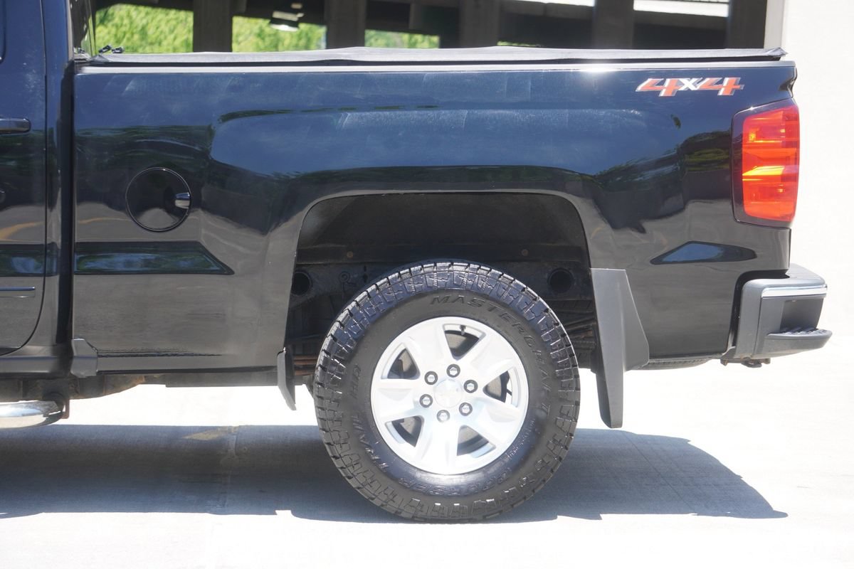 Used 2018 Chevrolet Silverado 1500 LT AWD/4WD image 35