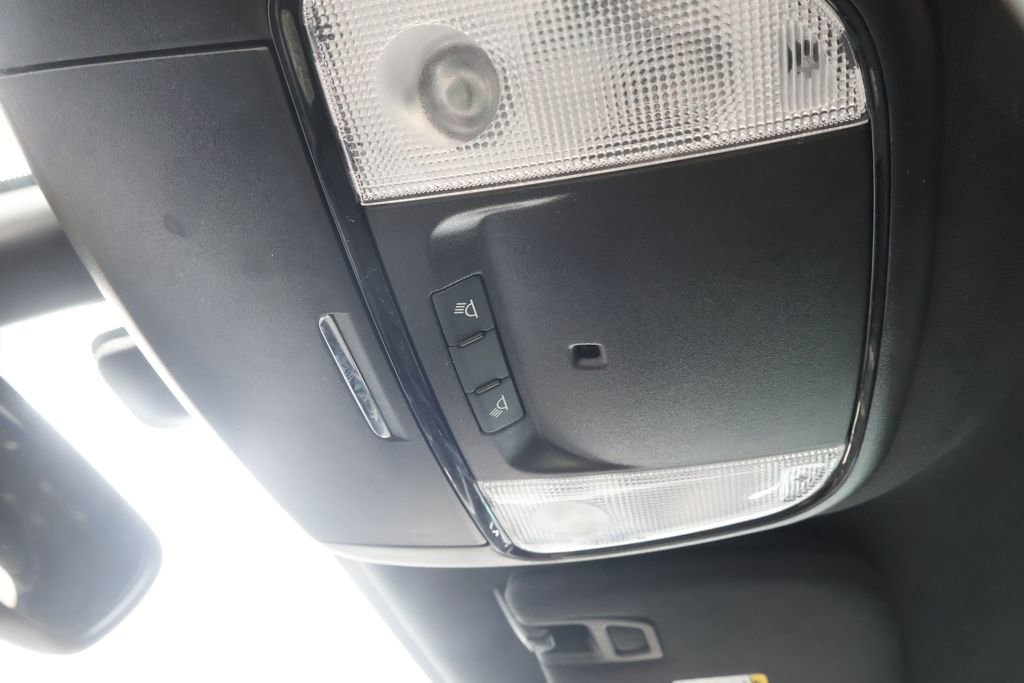 Used 2023 Dodge Durango SXT image 27