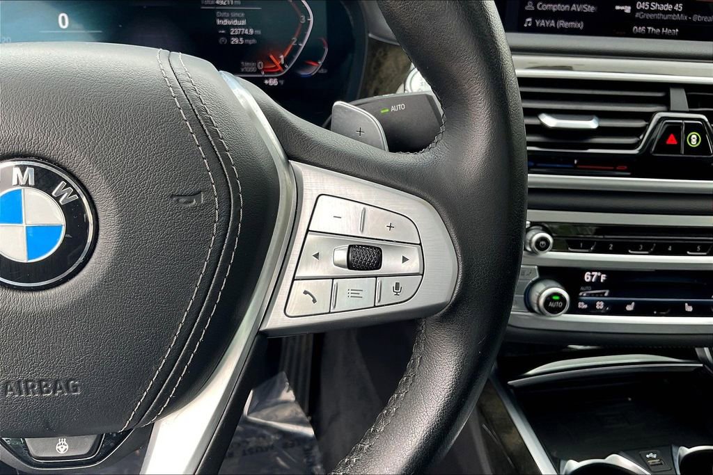 Used 2020 BMW 740i xDrive w/ Cold Weather Package image 12