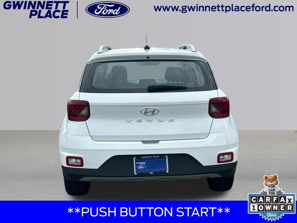 Used 2024 Hyundai Venue SEL FWD image 6