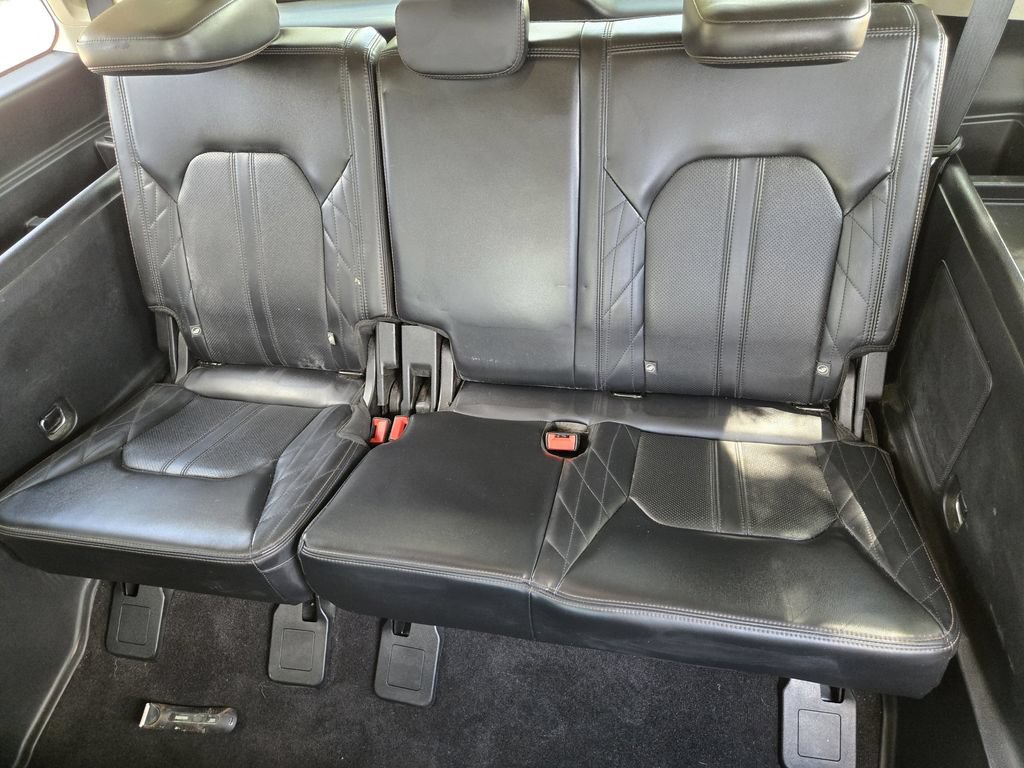 Used 2019 Ford Expedition Platinum RWD image 26