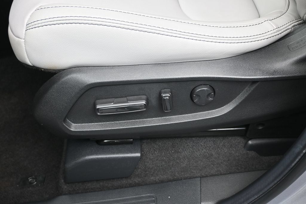 Certified 2025 Honda Pilot Touring image 22