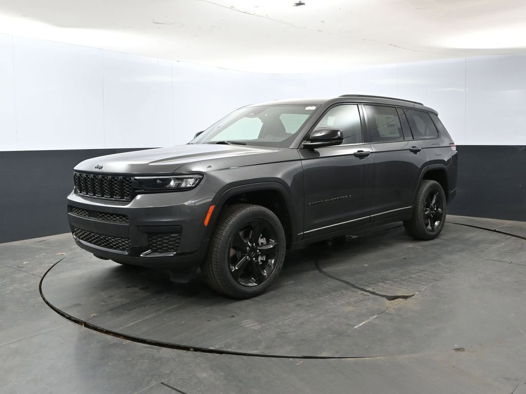 New 2025 Jeep Grand Cherokee L Altitude image 10