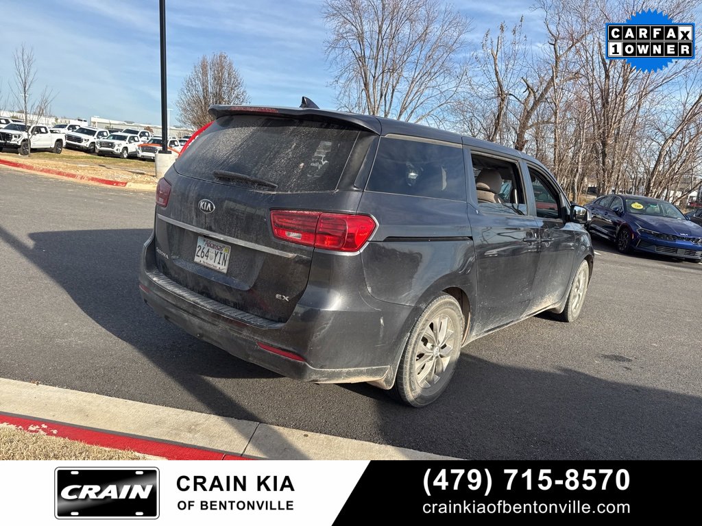 Used 2019 Kia Sedona LX image 5