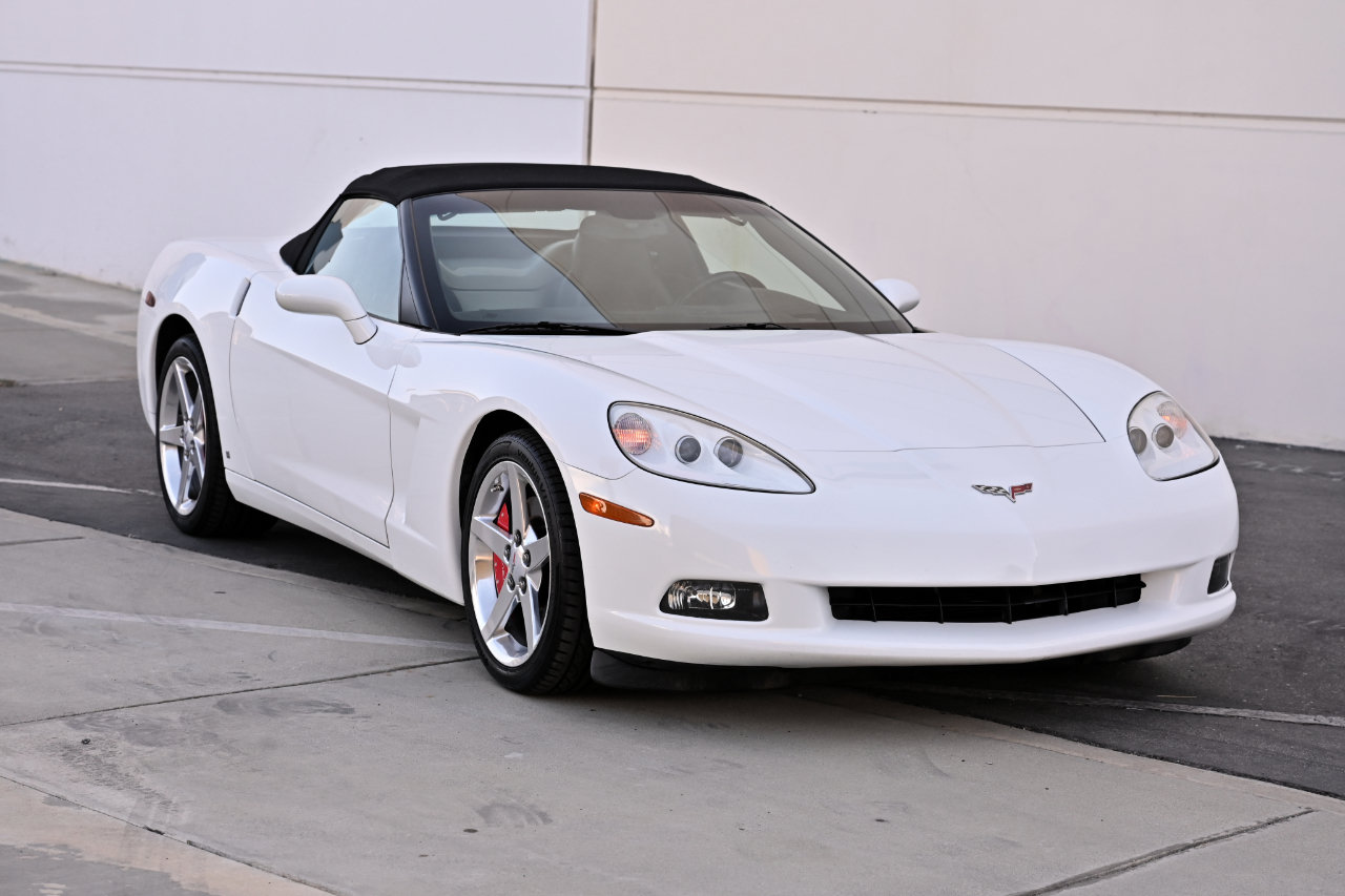 Used 2006 Chevrolet Corvette Convertible w/ Preferred Equipment Group RWD image 11