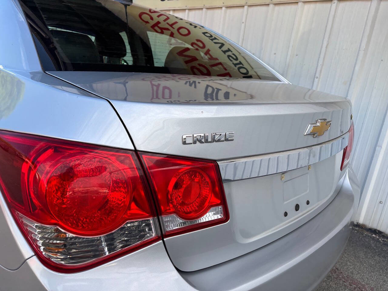 Used 2015 Chevrolet Cruze LT image 9