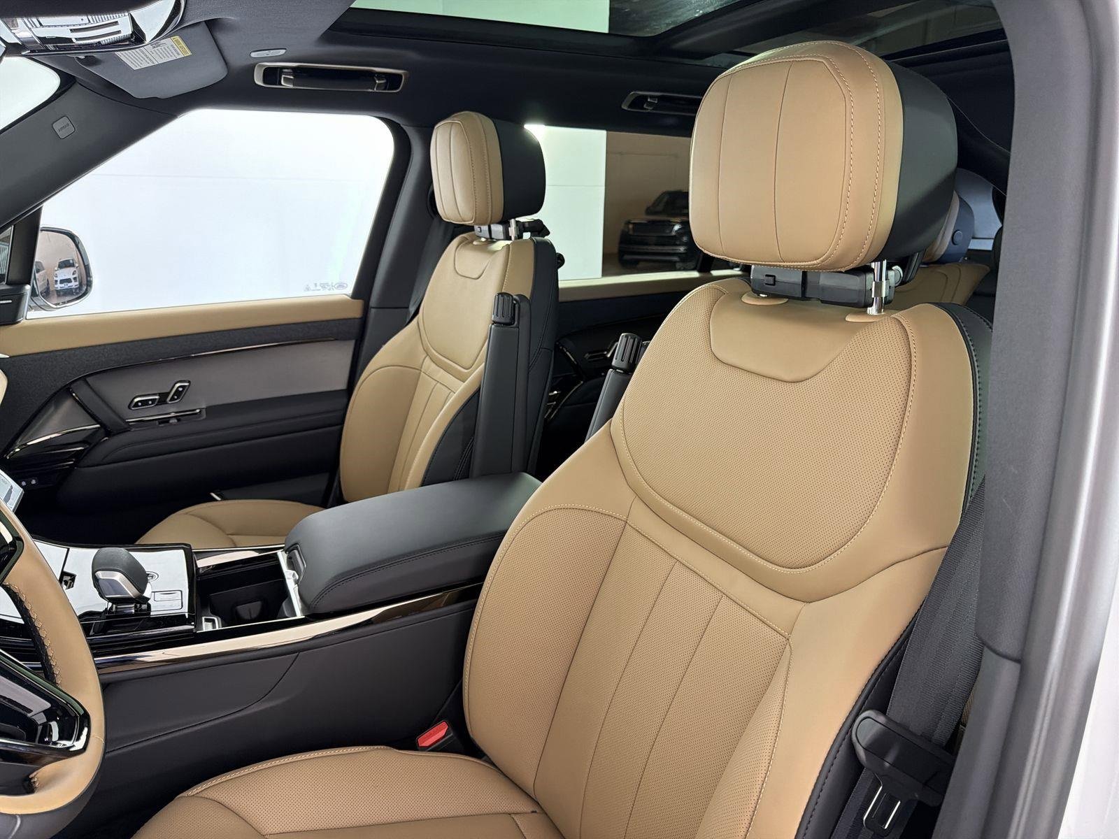 New 2026 Land Rover Range Rover Sport Dynamic SE image 25