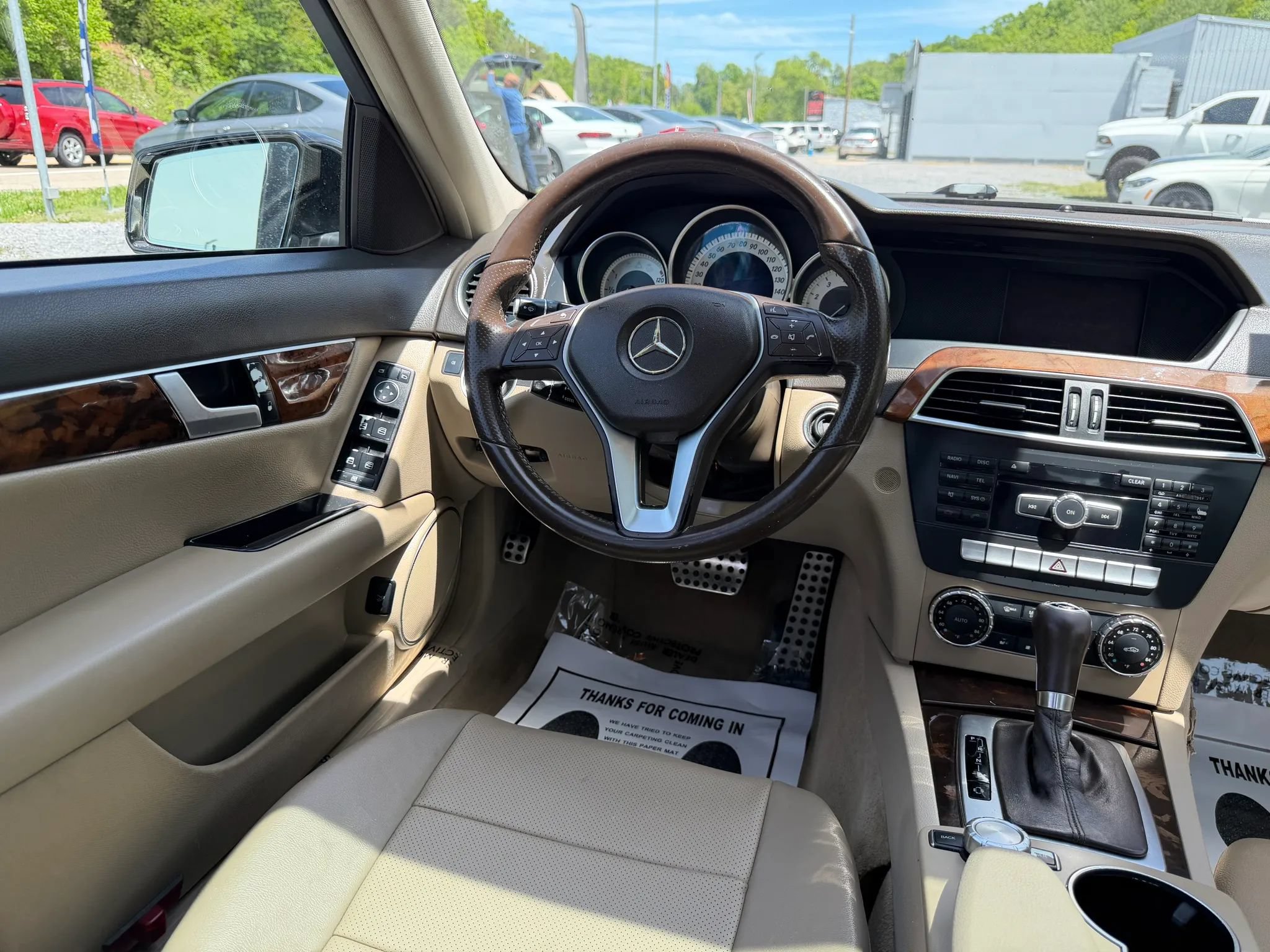 Used 2013 Mercedes-Benz C 250 Sedan image 27