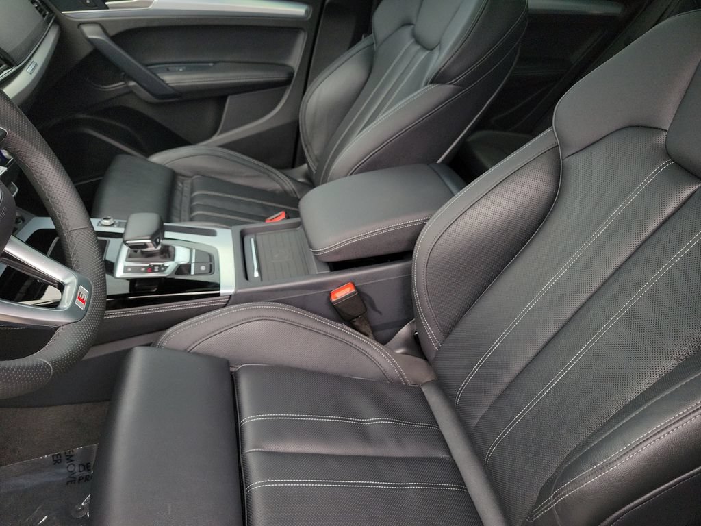 Certified 2024 Audi Q5 2.0T Prestige AWD/4WD image 17