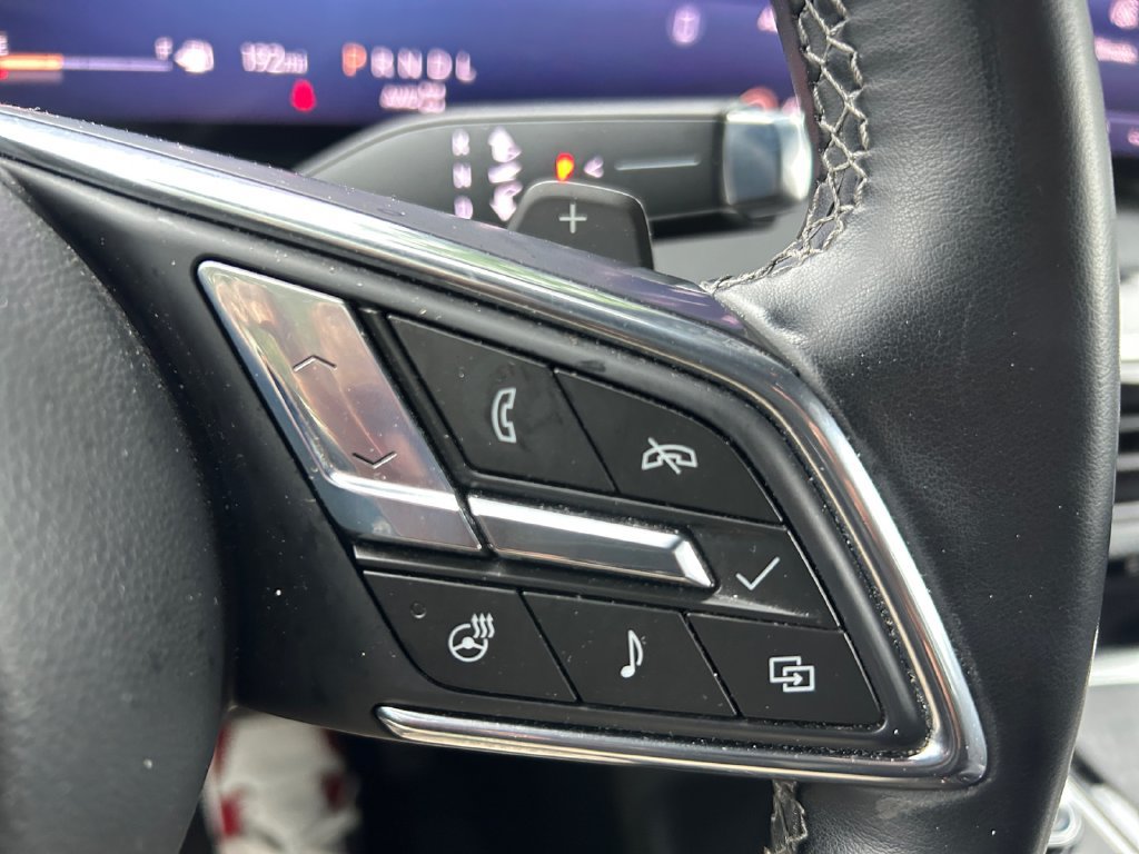 Used 2025 Buick Enclave Preferred AWD/4WD image 19