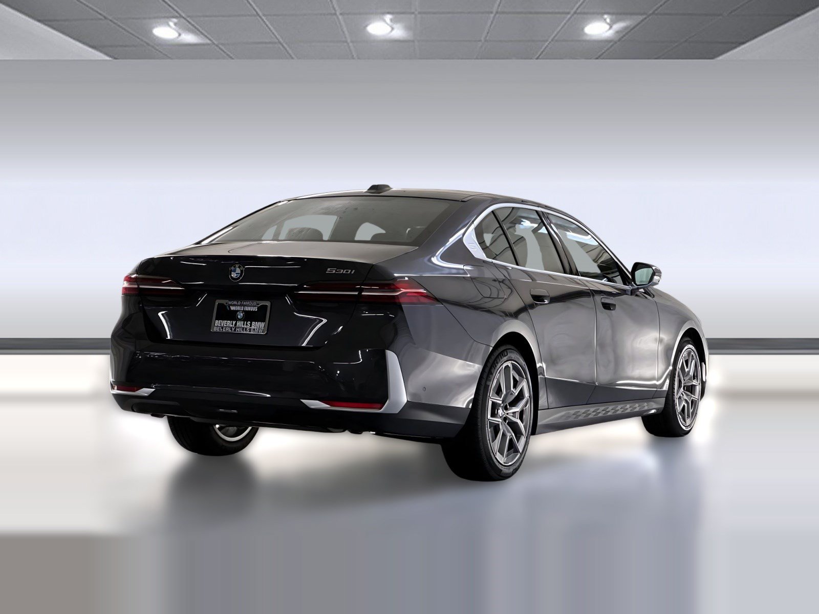 Used 2026 BMW 530i w/ Premium Package RWD image 8