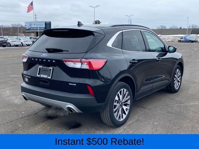 Used 2022 Ford Escape Titanium image 3