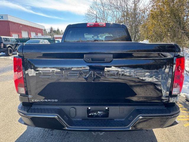 Used 2024 Chevrolet Colorado W/T image 5