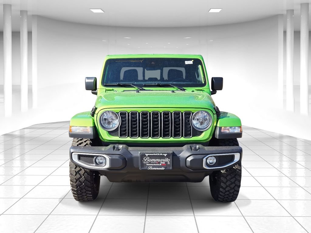 Certified 2025 Jeep Gladiator Sport image 8