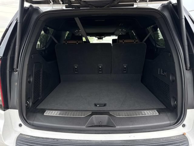 Used 2023 Chevrolet Suburban High Country AWD/4WD image 14