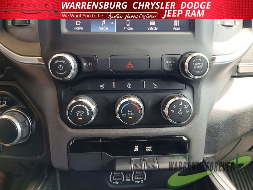 Used 2024 RAM 1500 Big Horn AWD/4WD image 22