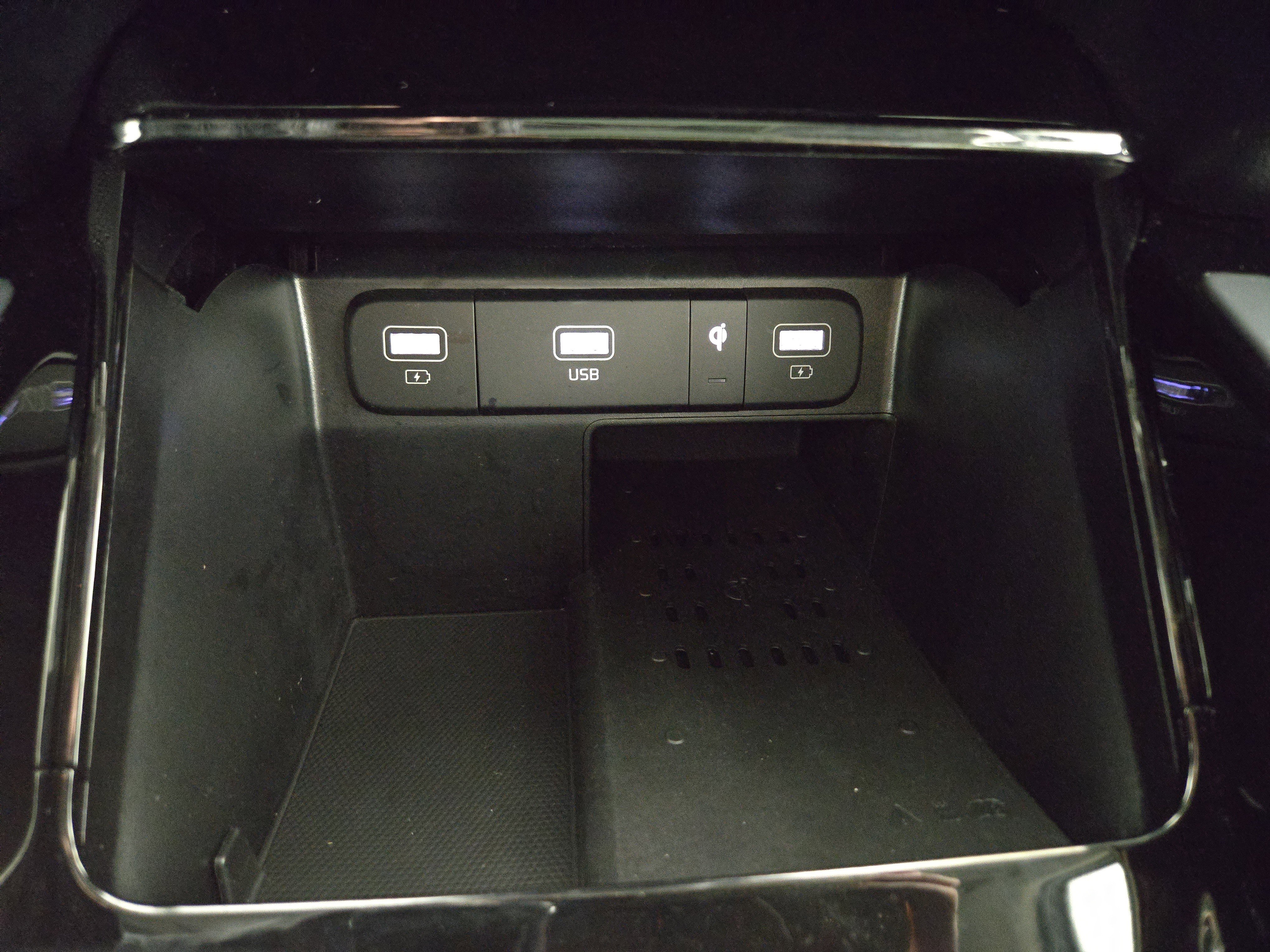 Used 2023 Kia Sorento SX image 30