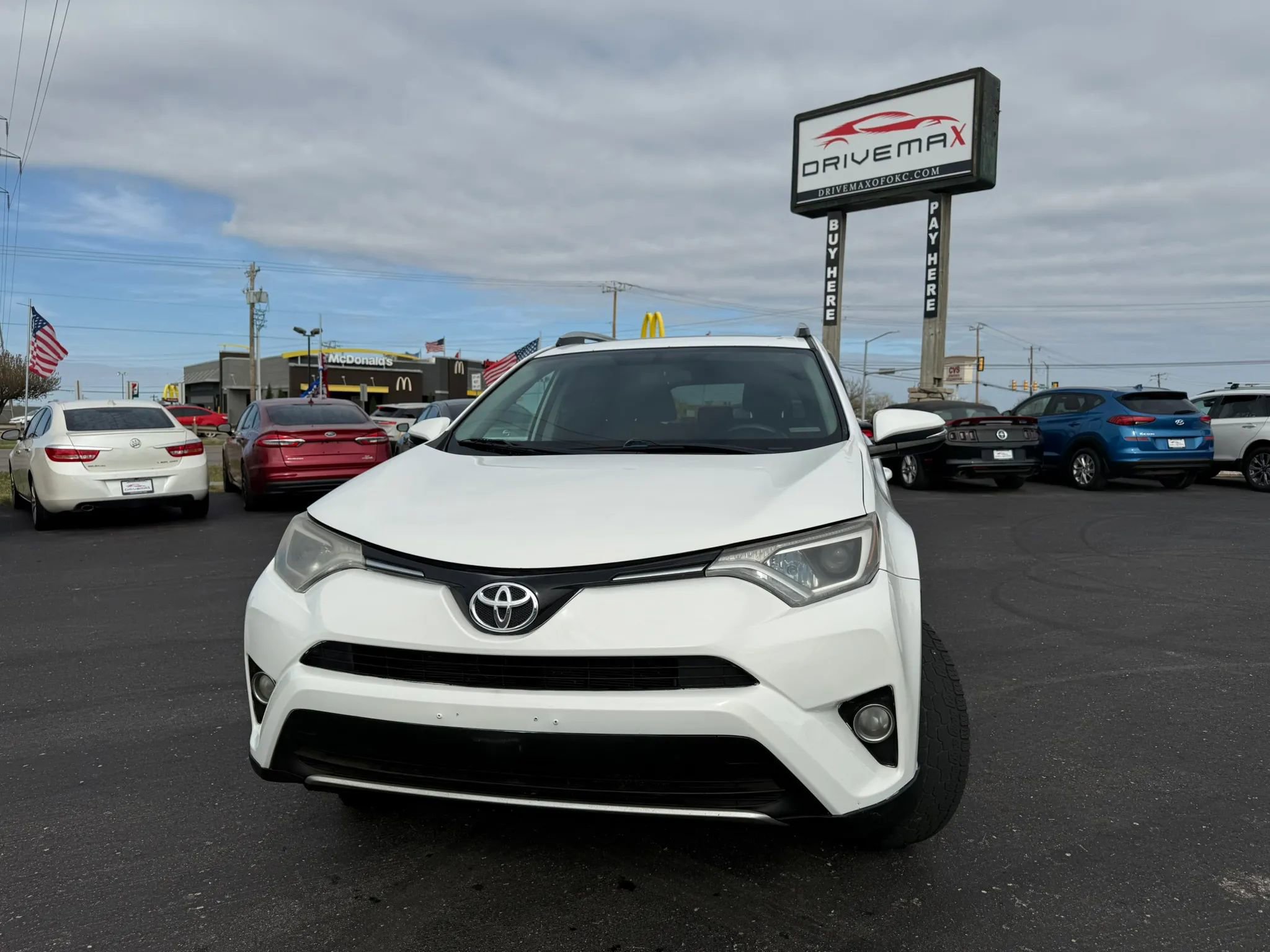 Used 2016 Toyota RAV4 XLE AWD/4WD image 9