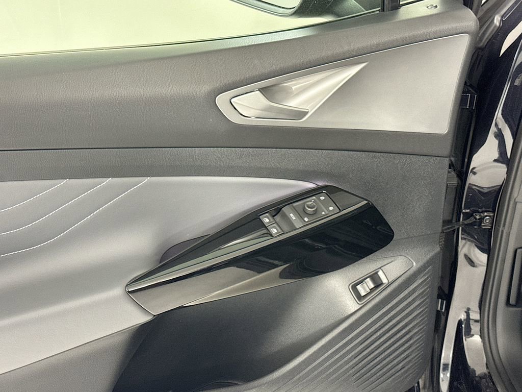 Used 2023 Volkswagen ID.4 Pro S AWD/4WD image 20