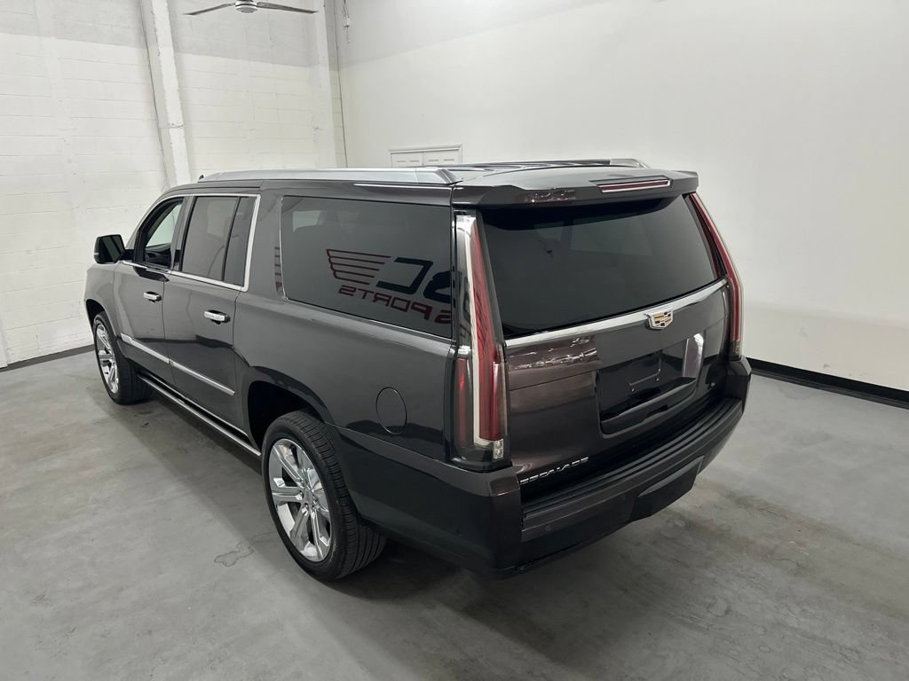 Used 2018 Cadillac Escalade ESV Premium Luxury RWD image 18