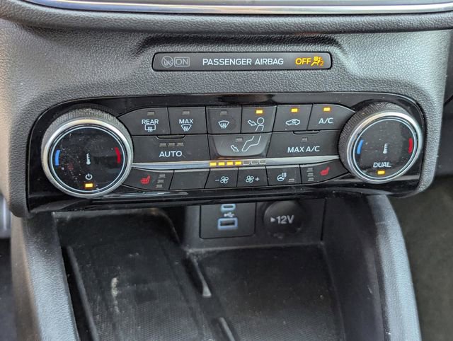 Used 2022 Ford Escape Titanium w/ Titanium Premium Package image 33