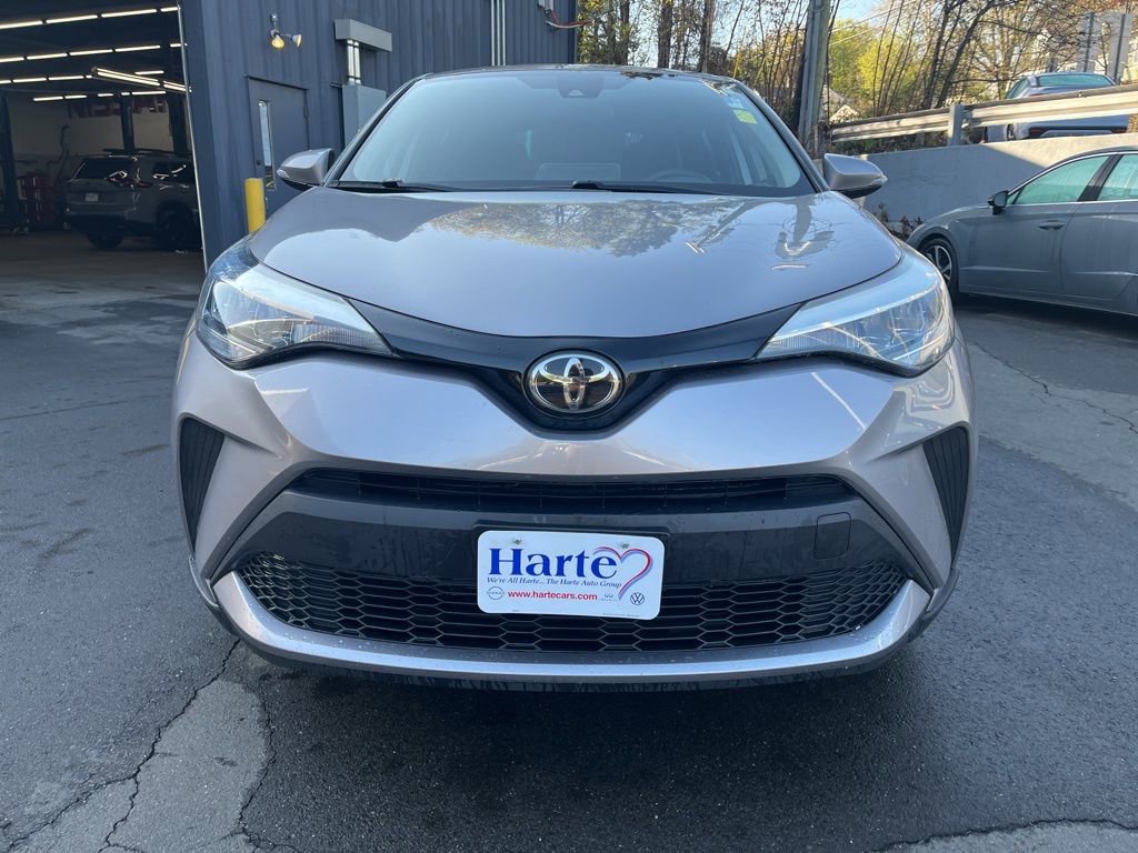 Used 2020 Toyota C-HR LE FWD image 2