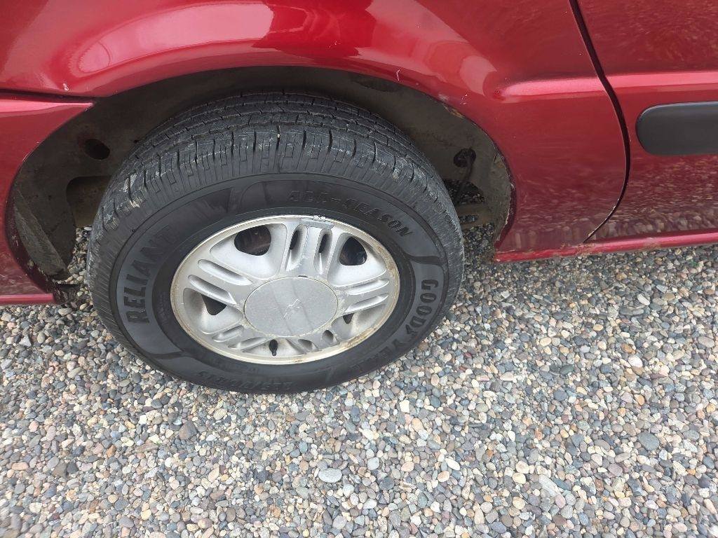 Used 2001 Chevrolet Venture LS FWD image 18