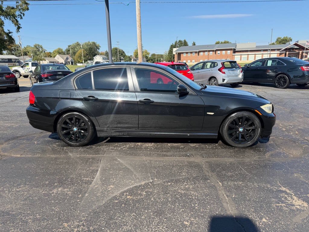 Used 2011 BMW 328i Sedan RWD image 6